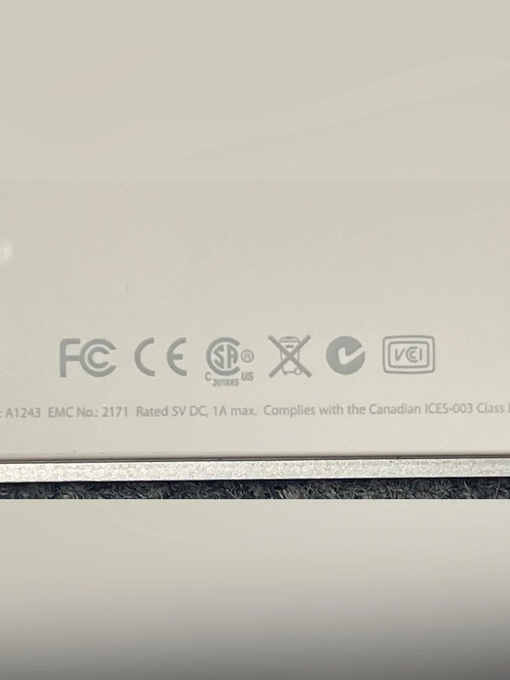 Apple Office Keyboard A1243 No. 2171 2 USB Ports